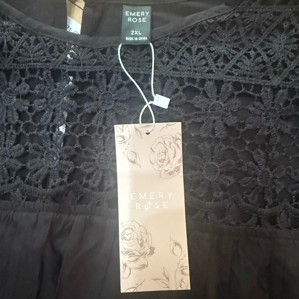 Chic Black Lace Detail Blouse - Picture 3 of 4